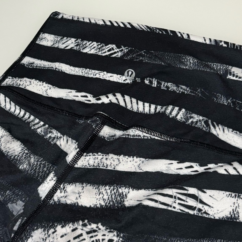 Lululemon Wunder Under leggings